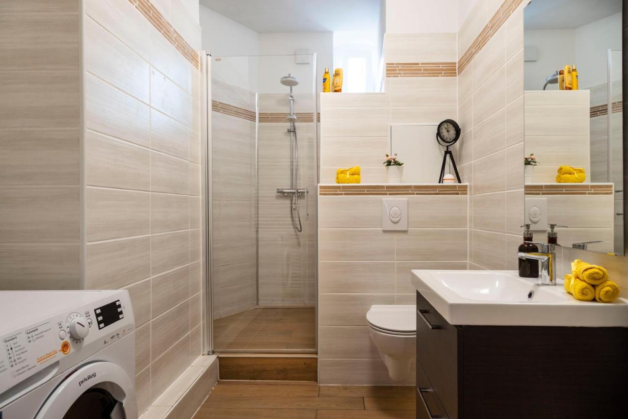 Freshly Renovated 2Br&Lr+Walk-In Rainshower Berlin Exterior photo