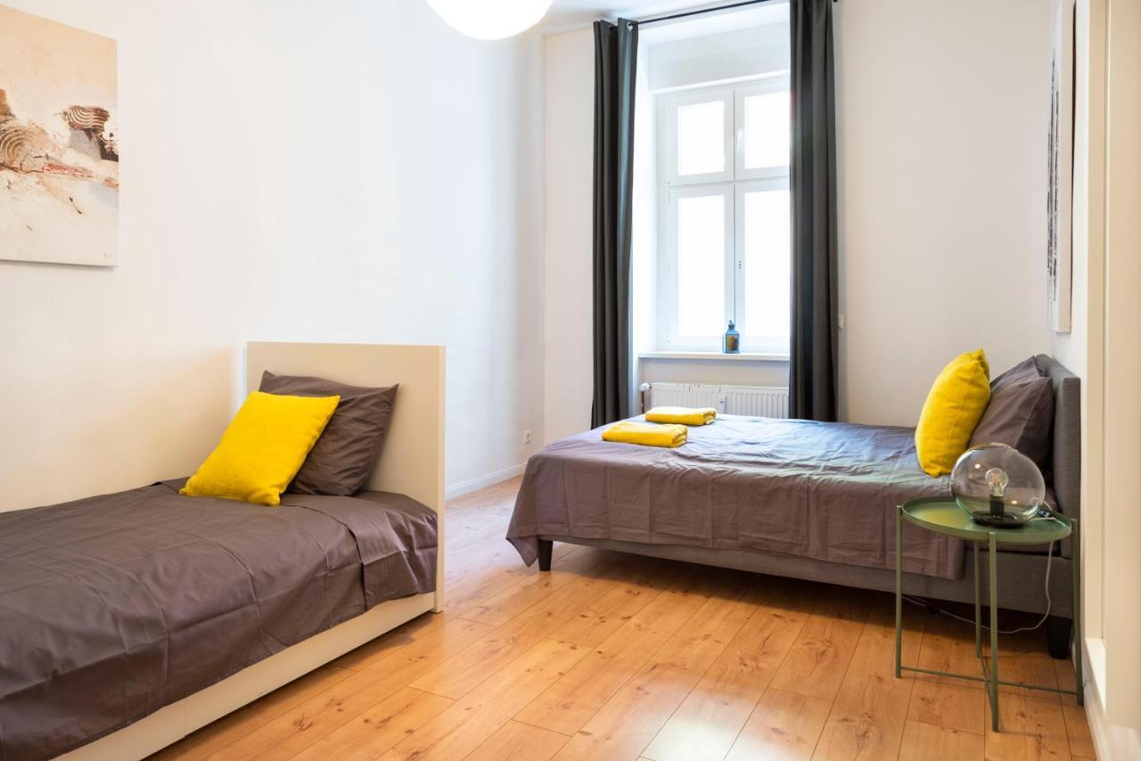 Freshly Renovated 2Br&Lr+Walk-In Rainshower Berlin Exterior photo